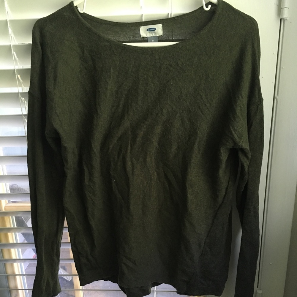 Women’s dark green long sleeve